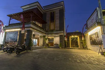 Transera Kamini Legian Hotel