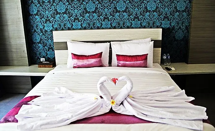 Transera Kamini Legian Hotel