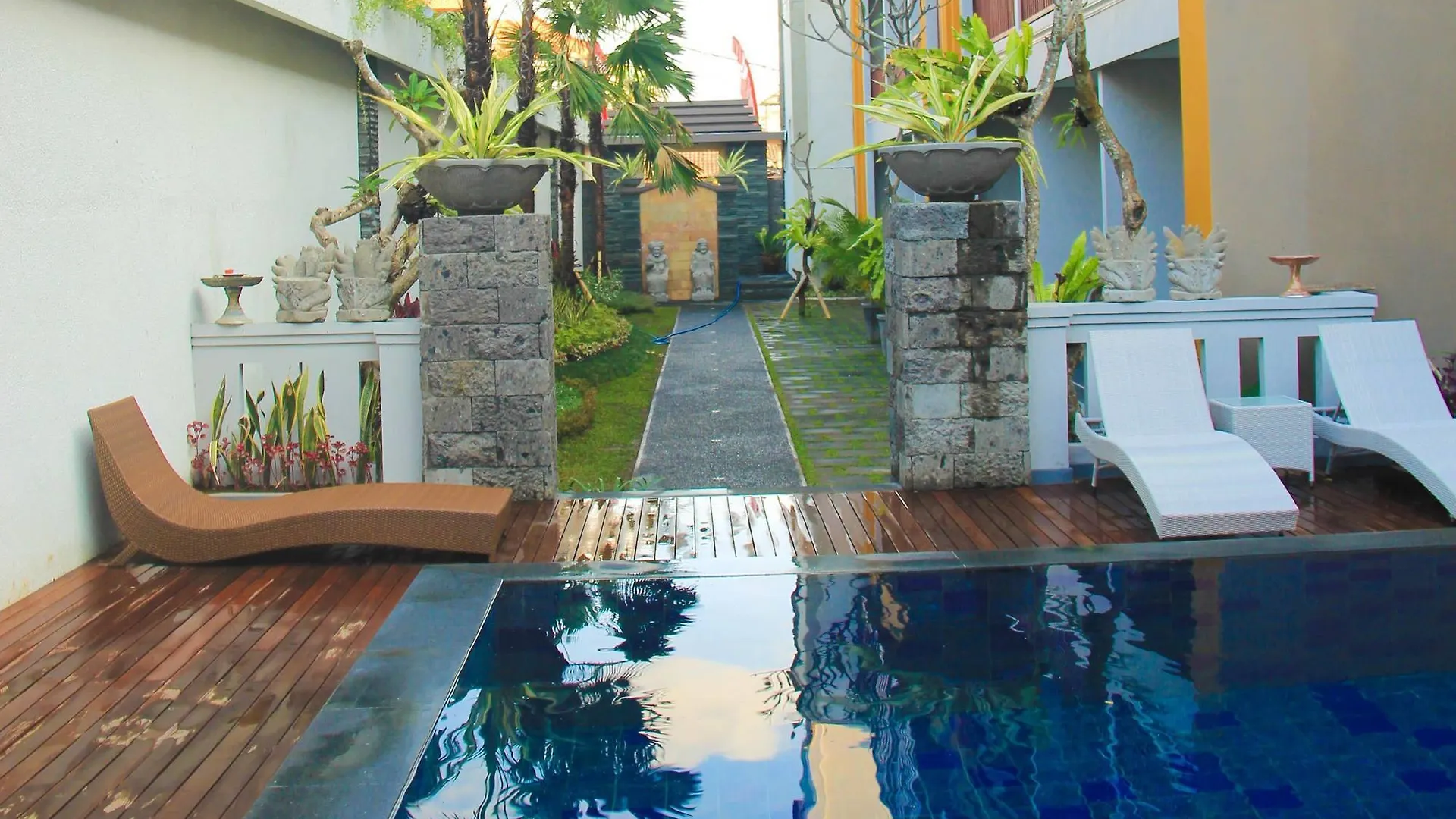 Transera Kamini Legian Hotel 3*, Legian (Bali) Indonesia